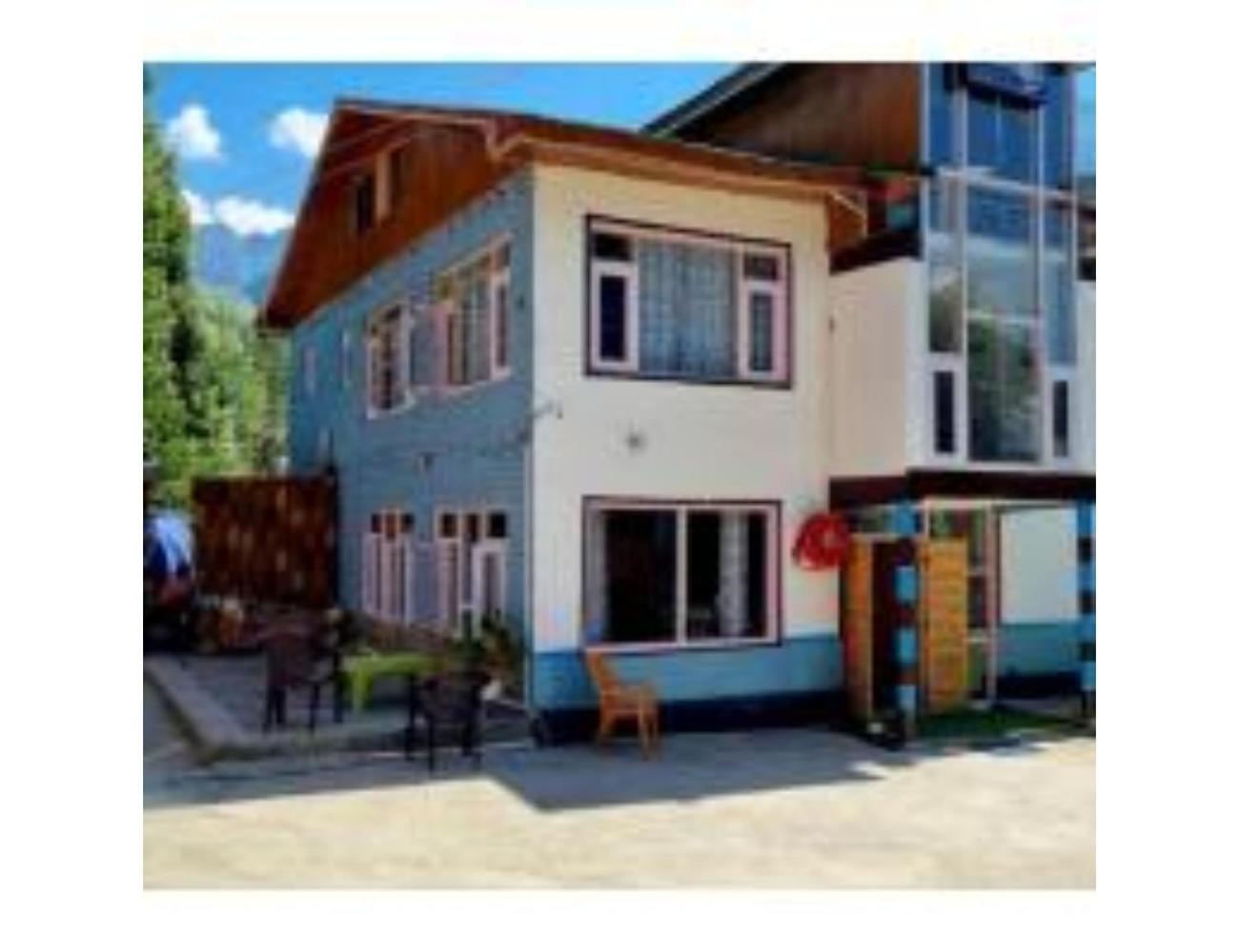 New Relax Inn, Pahalgam, 2 Km From Lidder Valley エクステリア 写真