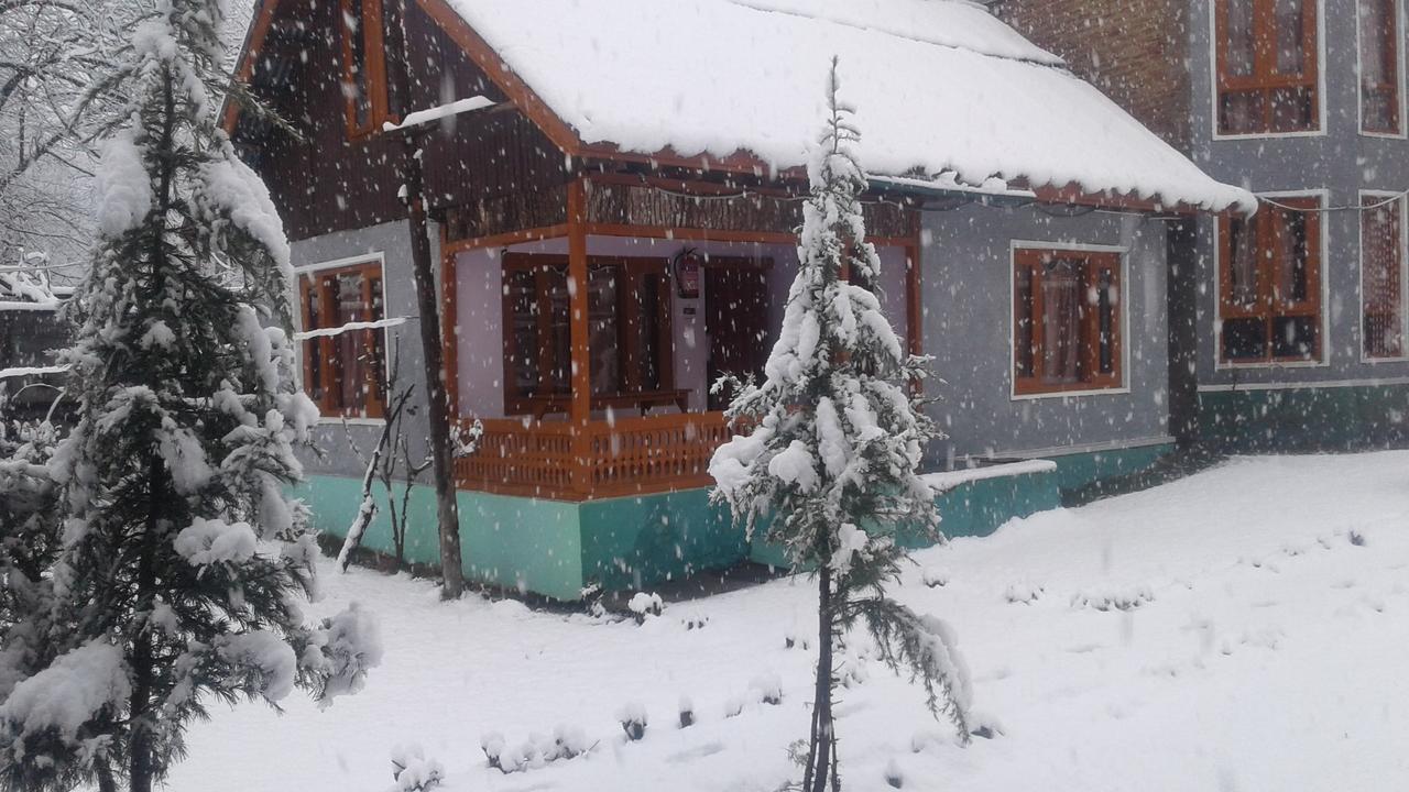 New Relax Inn, Pahalgam, 2 Km From Lidder Valley エクステリア 写真