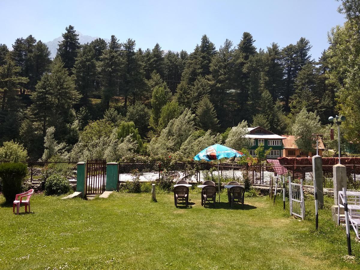 New Relax Inn, Pahalgam, 2 Km From Lidder Valley エクステリア 写真